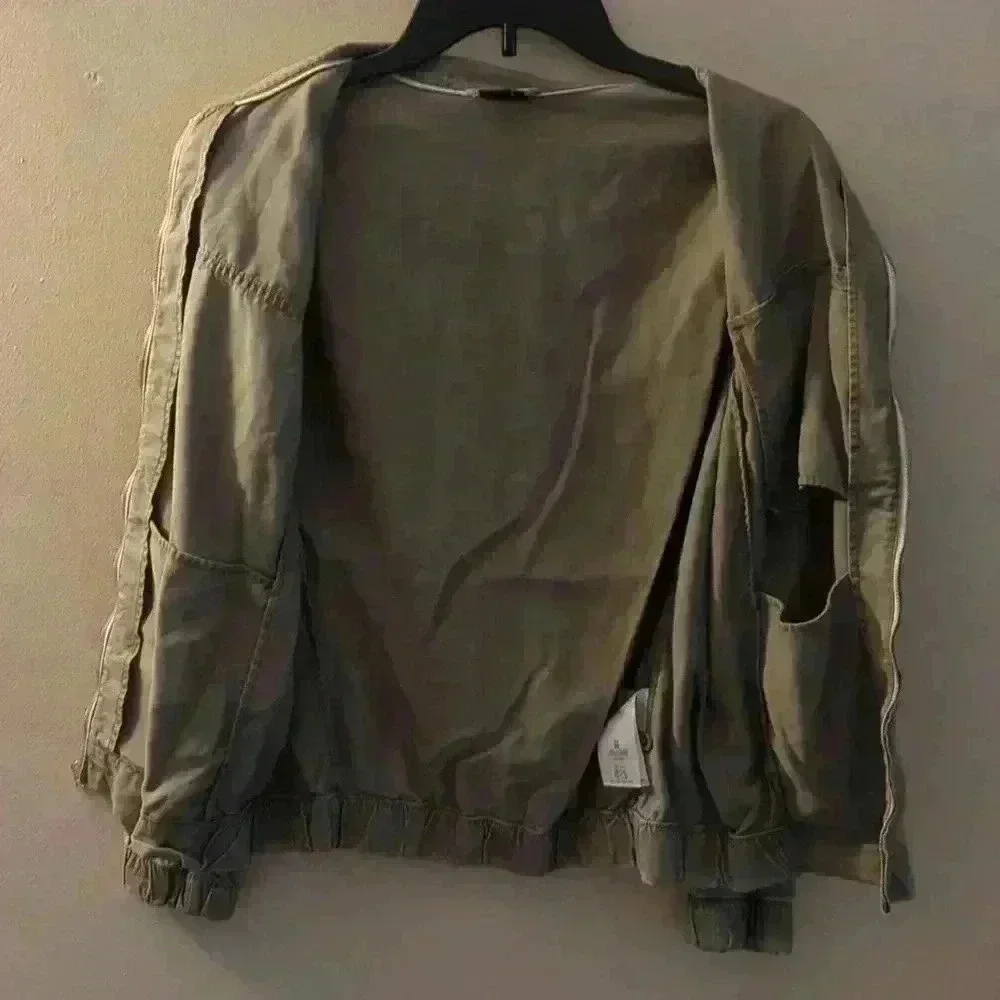 Patagonia ReCircle Bomber Jacket Olive Green Full Zip Front Flap Pocket, medium - Picture 6 of 9